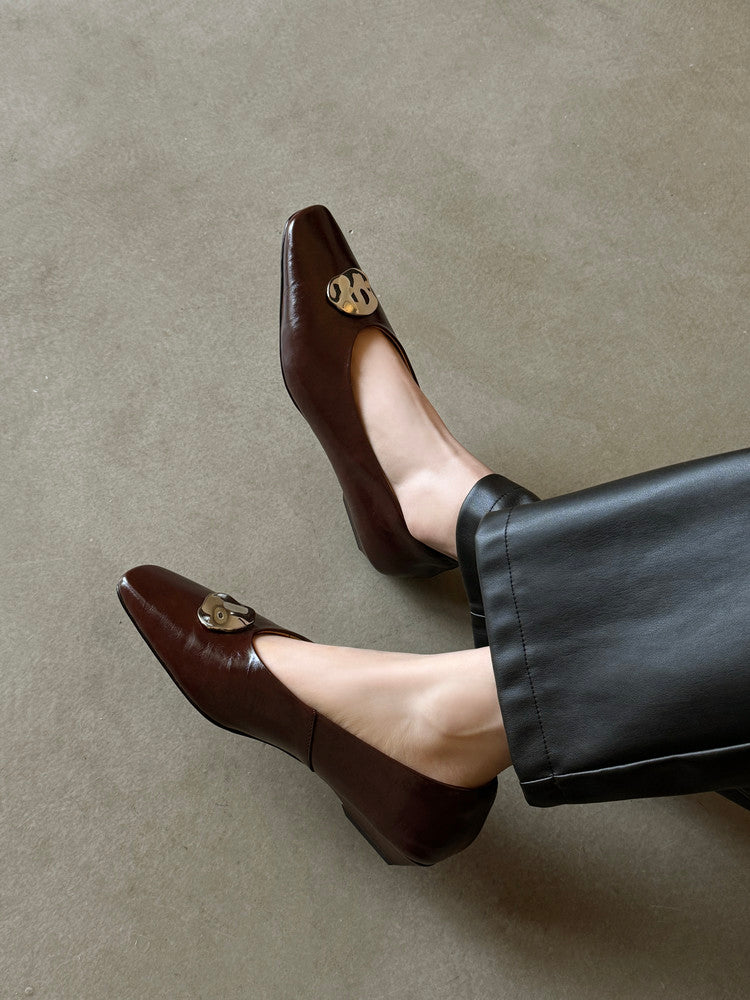 Karin Luna In Stock Spot Goods  Small Metal Decoration Thick Heel Single Shoes