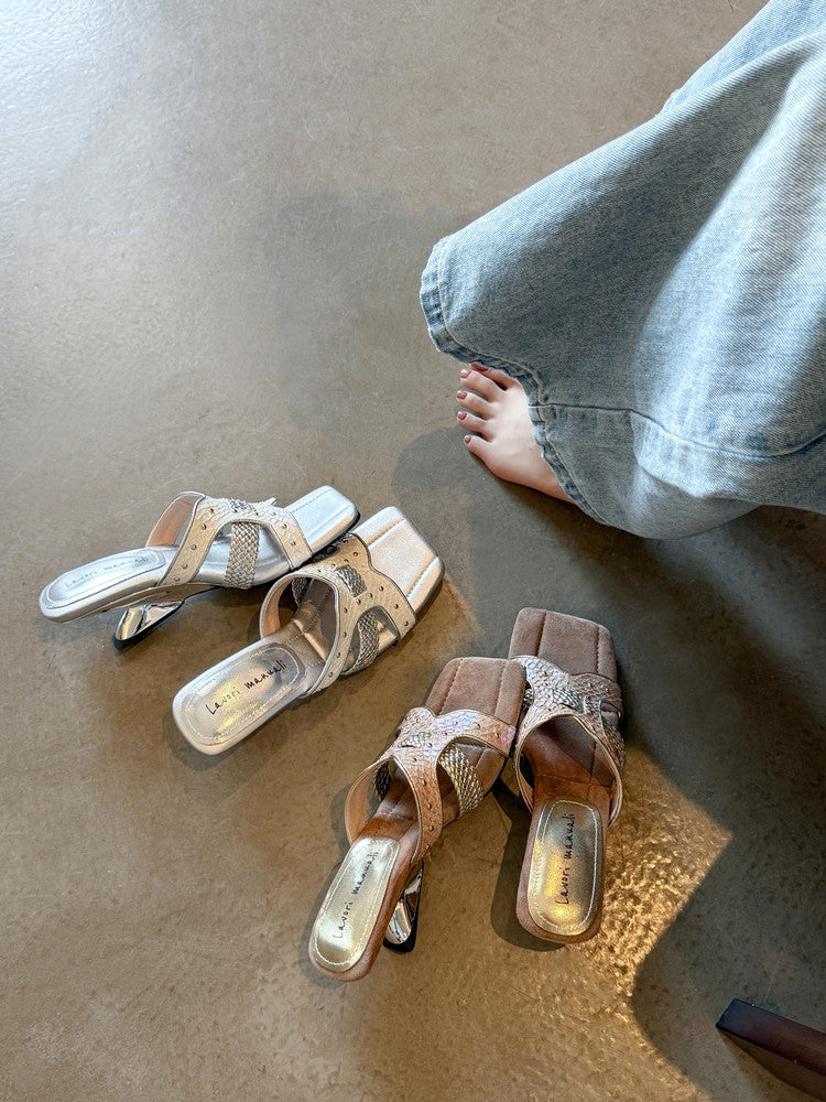 Karin Luna Fish Skin Series~ Hot-selling Square-Toe Slippers with Built-in Traffic