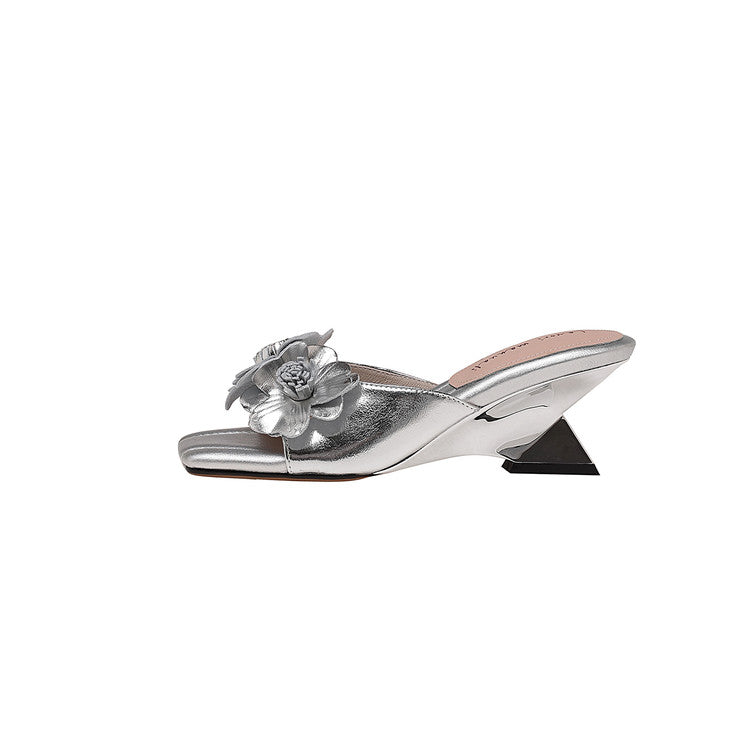 Karin Luna In Stock Spot Goods Camellia Classic style retro square toe shaped heel slippers