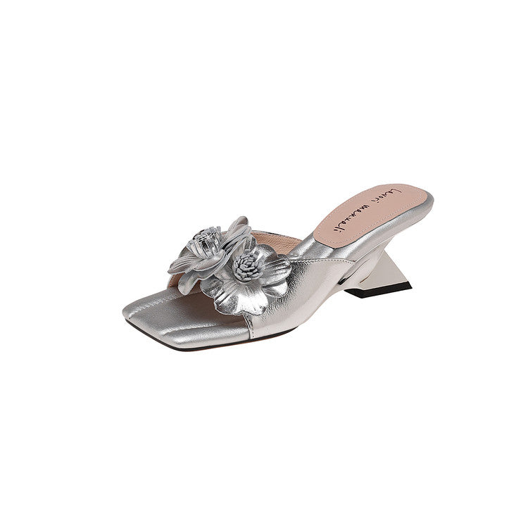 Karin Luna In Stock Spot Goods Camellia Classic style retro square toe shaped heel slippers