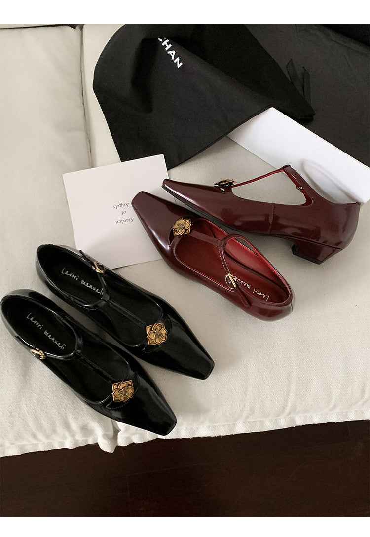 Karin Luna In Stock Spot Goods    Retro Classic Metal Camellia Irregular Heel Single Shoes
