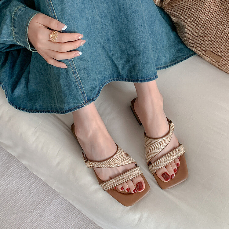 Karin Luna Full of casual charm~ Irregular Weaving Design Flat Slippers