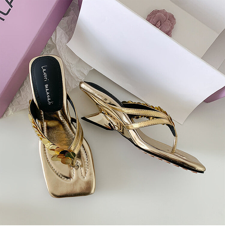 Karin Luna Exquisite Daughter~t Footrest with Rhinestones for a Sofa-like Feel  Sequin Flip-Flops