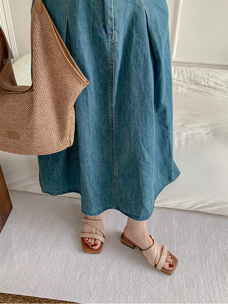 Karin Luna Full of casual charm~ Irregular Weaving Design Flat Slippers