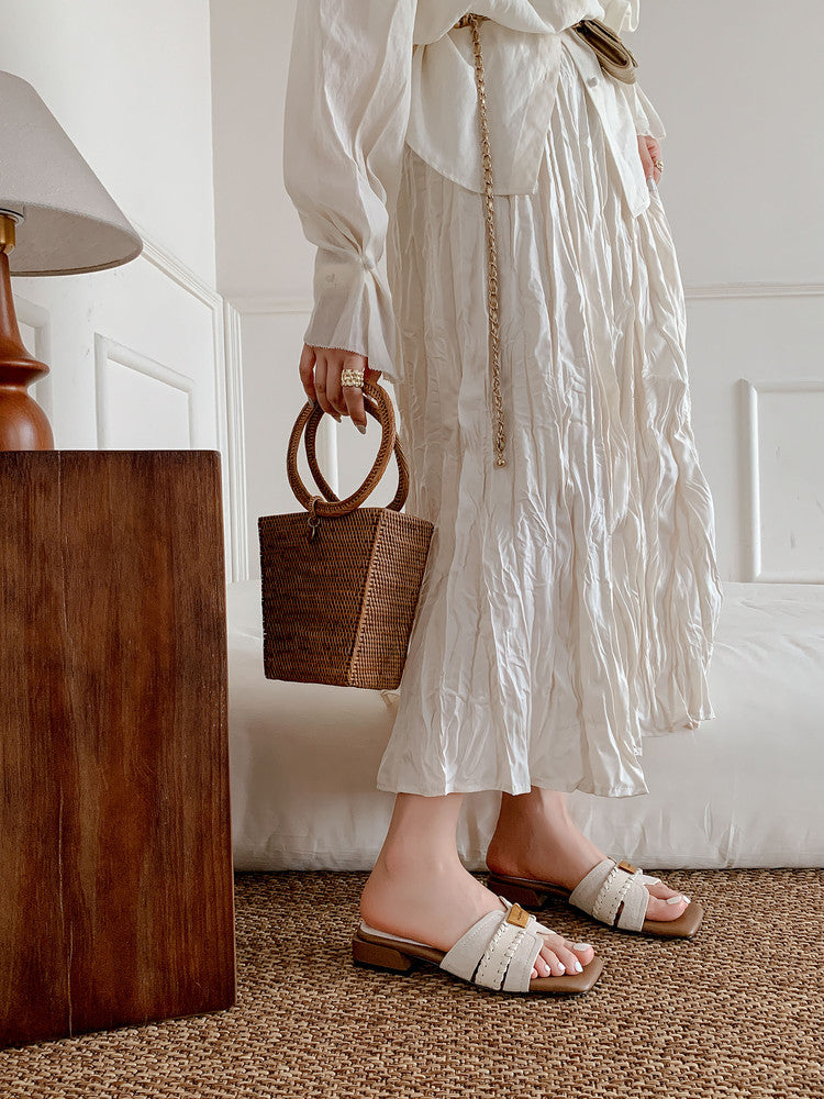 Karin Luna Hot Item Hot Item Comes with data plan included Flat woven style slippers