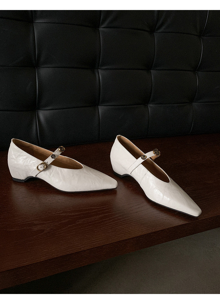 Karin Luna In Stock Spot Goods    Retro Classic Metal Camellia Irregular Heel Single Shoes