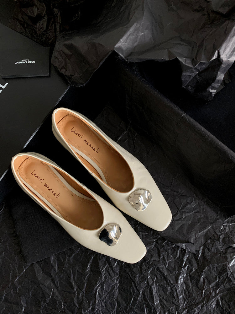 Karin Luna In Stock Spot Goods  Small Metal Decoration Thick Heel Single Shoes