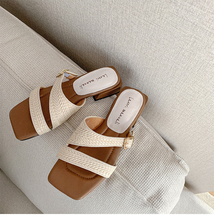 Karin Luna Full of casual charm~ Irregular Weaving Design Flat Slippers