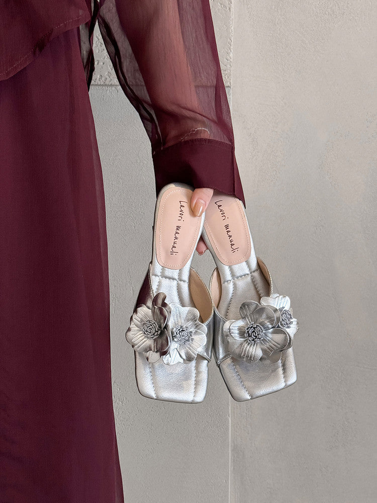 Karin Luna In Stock Spot Goods Camellia Classic style retro square toe shaped heel slippers