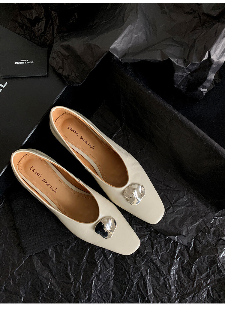 Karin Luna In Stock Spot Goods  Small Metal Decoration Thick Heel Single Shoes
