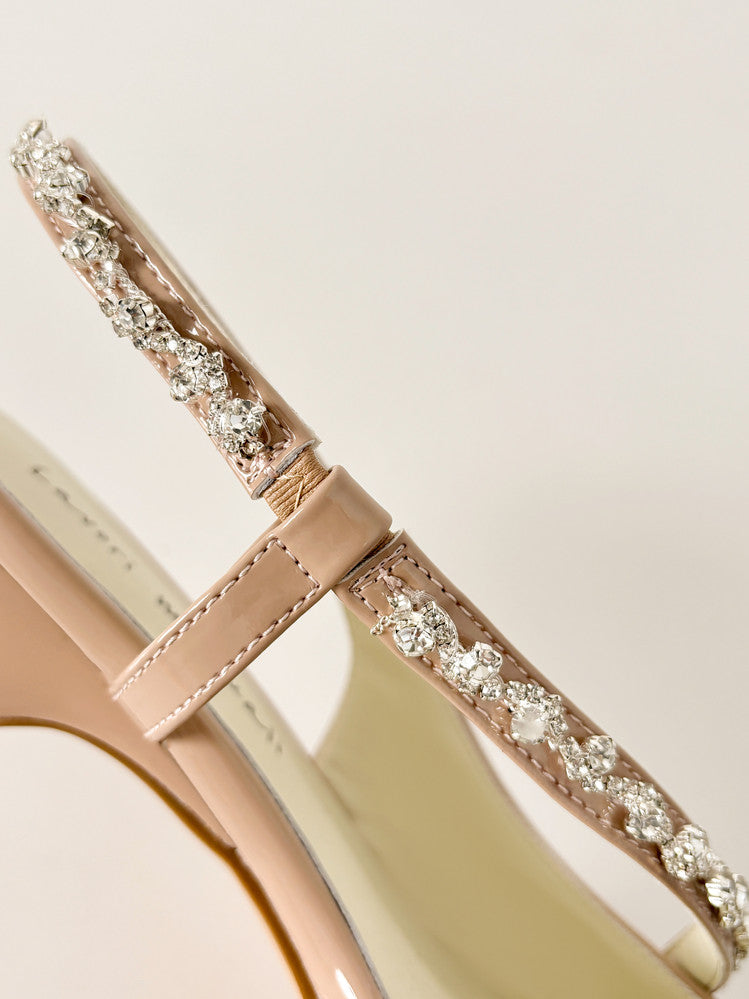 Karin Luna In Stock In Stock  Fresh Summer Vibes  Rhinestone Small Square Toe Elegant Closed-Toe Sandals