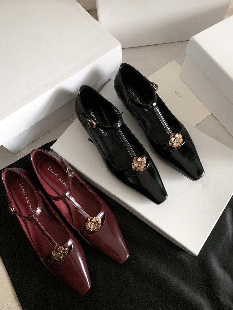 Karin Luna In Stock Spot Goods    Retro Classic Metal Camellia Irregular Heel Single Shoes