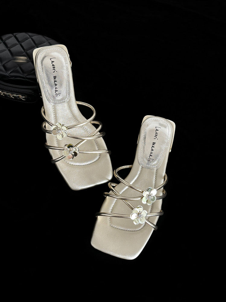 Karin Luna In Stock    Spot Goods    Square Toe One-Strap Sequin Flower Flat Slippers