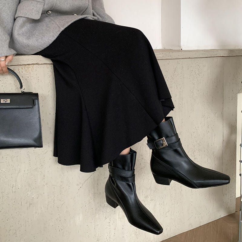 Karin Luna In Stock In Stock Hot-Selling Basic Old Money Style Retro Belt Buckle Short Boots