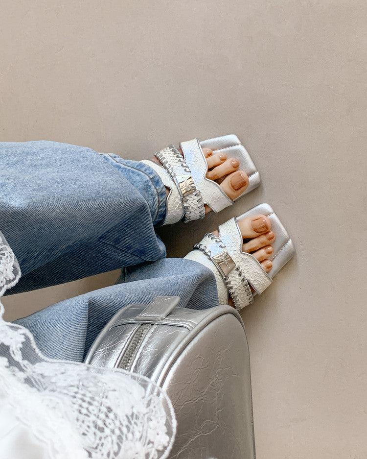 Karin Luna Fish Skin Series~ Hot-selling Square-Toe Slippers with Built-in Traffic