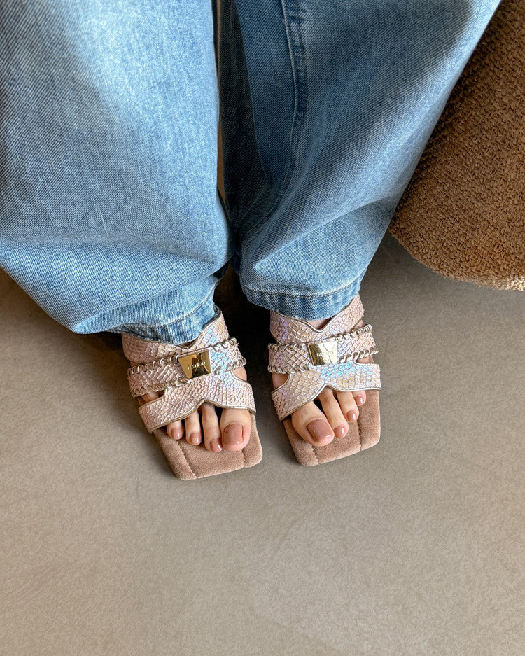 Karin Luna Fish Skin Series~ Hot-selling Square-Toe Slippers with Built-in Traffic