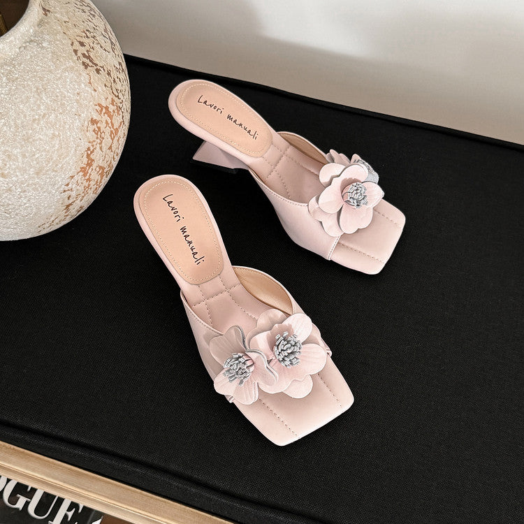 Karin Luna In Stock Spot Goods Camellia Classic style retro square toe shaped heel slippers