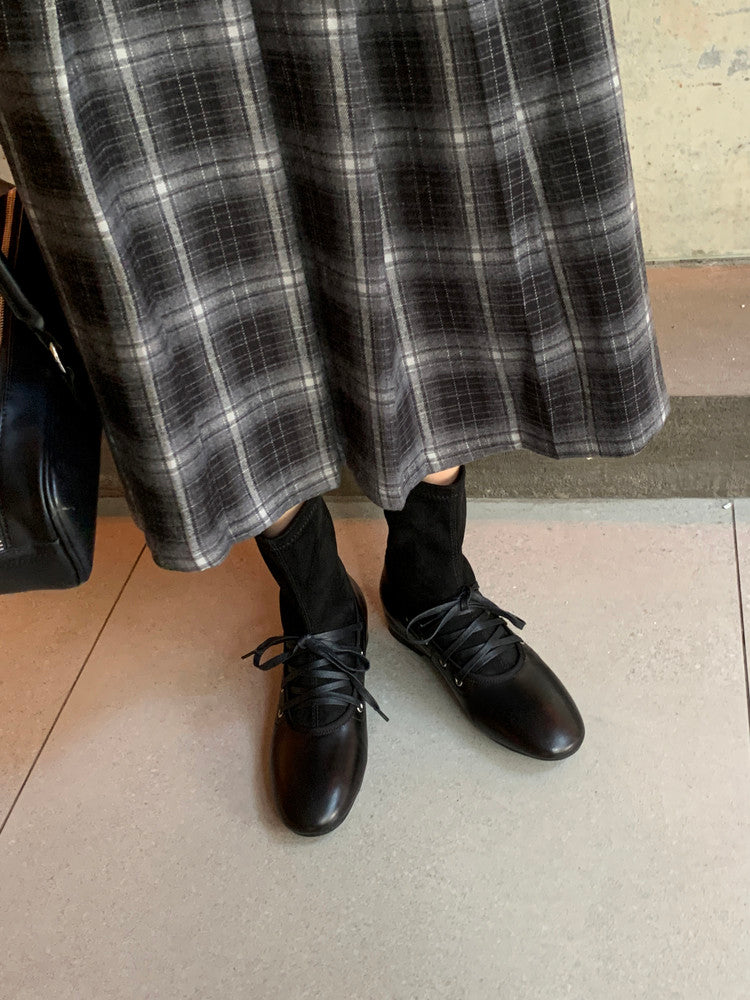 Karin Luna Round Toe Internal Height Increase Lace-up Ankle Boots