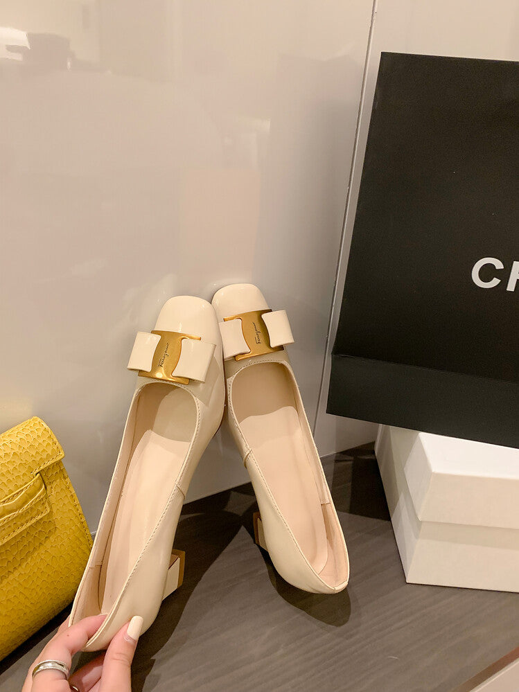 Karin Luna In Stock Spot Goods Classic Bestseller Ferragamo Full Leather Inside and Out Commuting Four Seasons Can Be Worn！