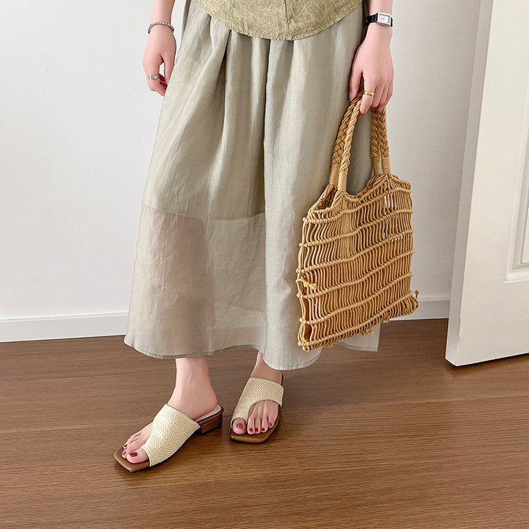 Karin Luna Bestseller Popular New Image  Comes with data plan included Resort Style Toe Clip Sandals