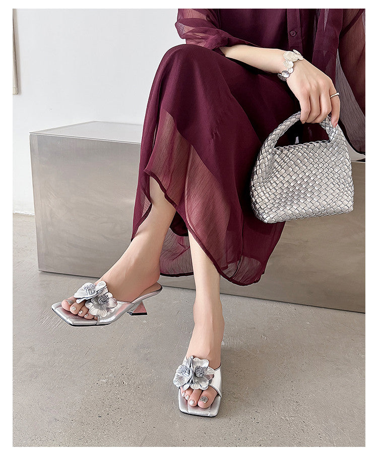 Karin Luna In Stock Spot Goods Camellia Classic style retro square toe shaped heel slippers
