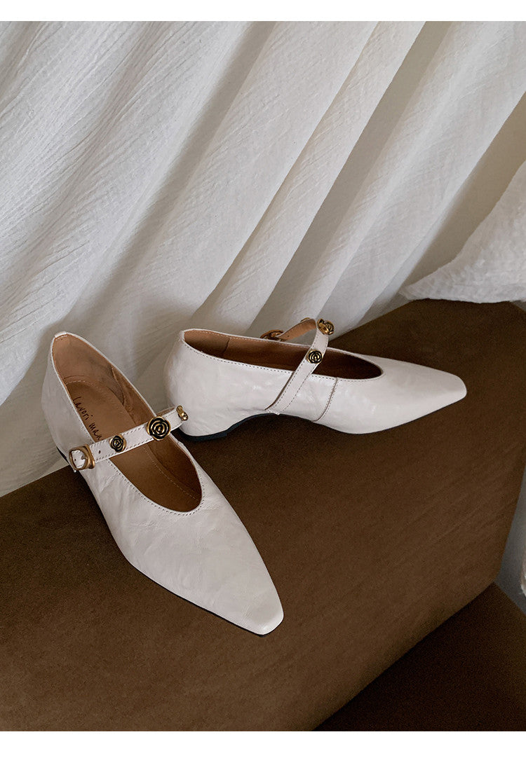 Karin Luna In Stock Spot Goods    Retro Classic Metal Camellia Irregular Heel Single Shoes