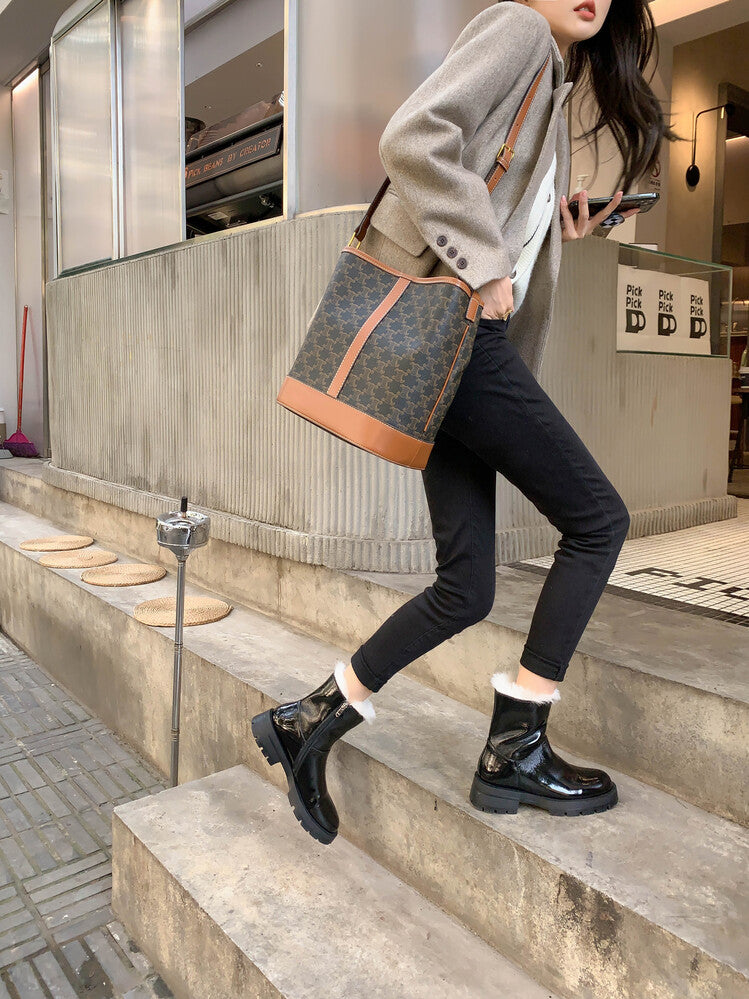 Karin Luna In Stock  Best-selling in stock Thickened Fleece Cow Patent Leather Hot-Selling Flat Short Boots