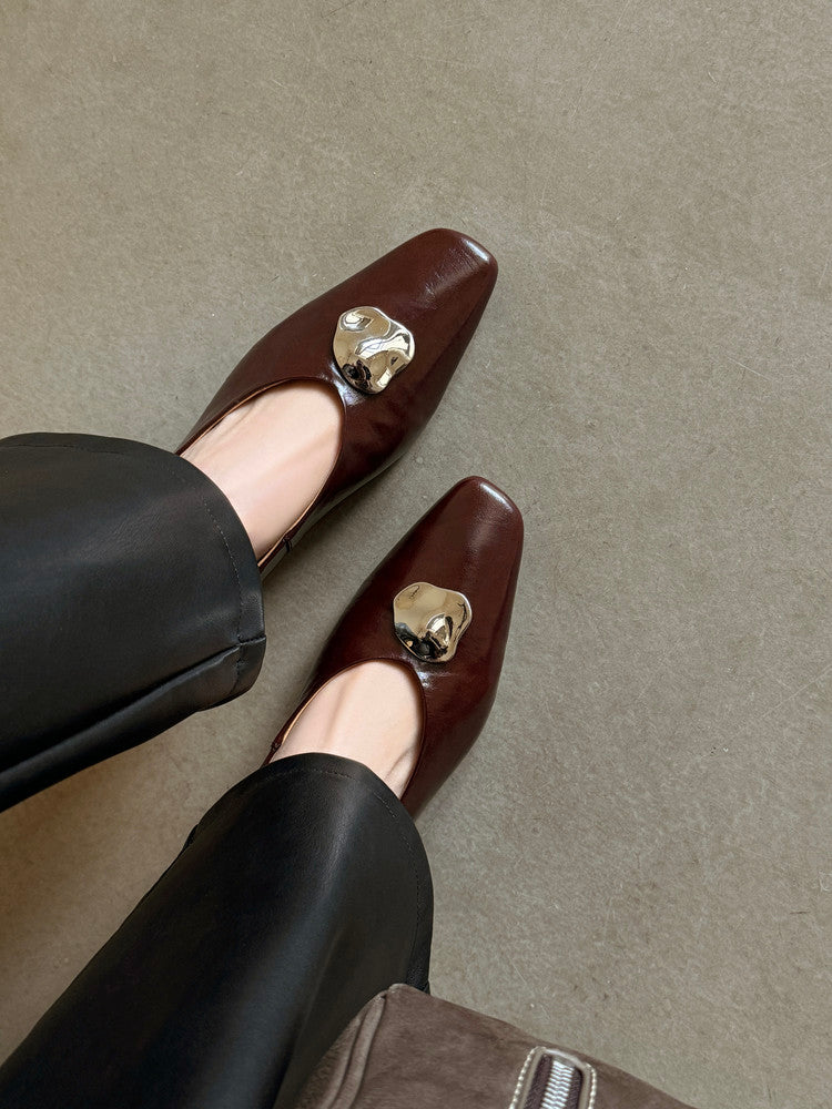 Karin Luna In Stock Spot Goods  Small Metal Decoration Thick Heel Single Shoes