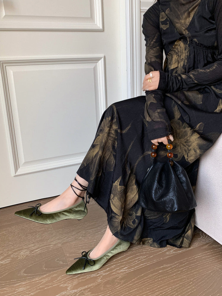 Karin Luna In Stock In Stock Retro Velvet Pointed Toe Bowknot Single Shoes