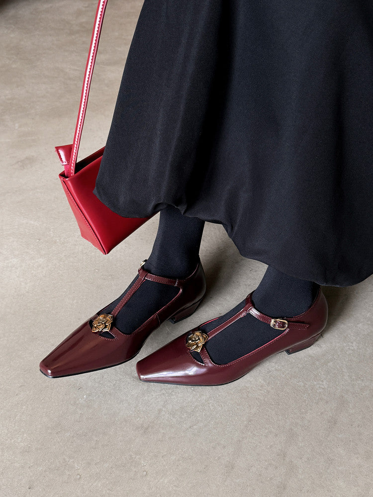 Karin Luna In Stock Spot Goods    Retro Classic Metal Camellia Irregular Heel Single Shoes