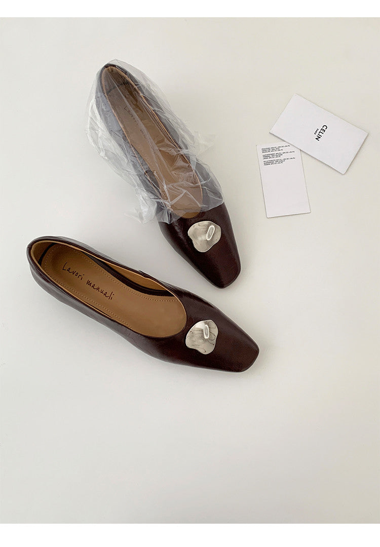 Karin Luna In Stock Spot Goods  Small Metal Decoration Thick Heel Single Shoes