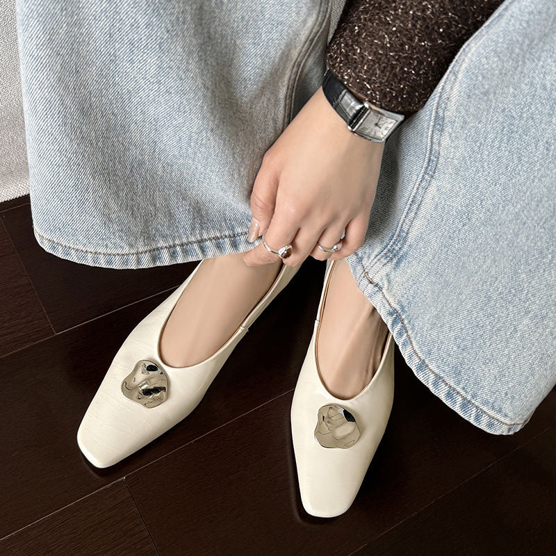 Karin Luna In Stock Spot Goods  Small Metal Decoration Thick Heel Single Shoes