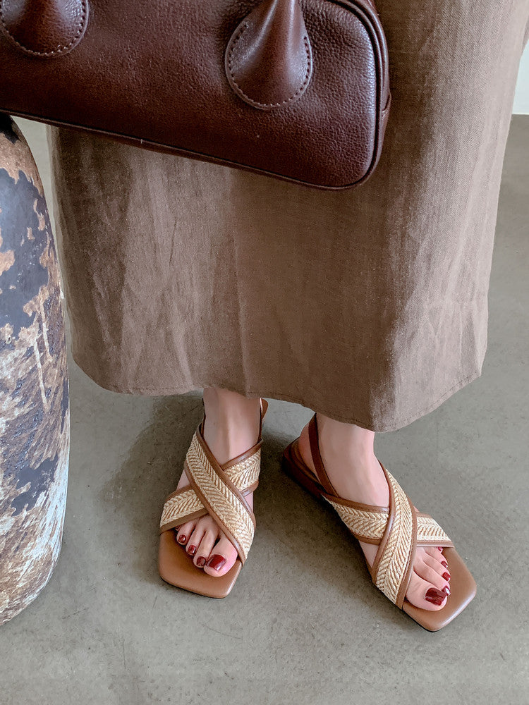 Karin Luna In Stock  Spot Goods Woven Style  Cross-strap Vacation Style Flat Sandals