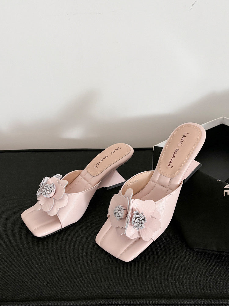Karin Luna In Stock Spot Goods Camellia Classic style retro square toe shaped heel slippers