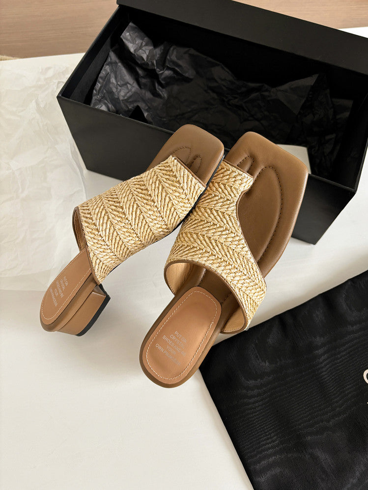 Karin Luna Bestseller Popular New Image  Comes with data plan included Resort Style Toe Clip Sandals