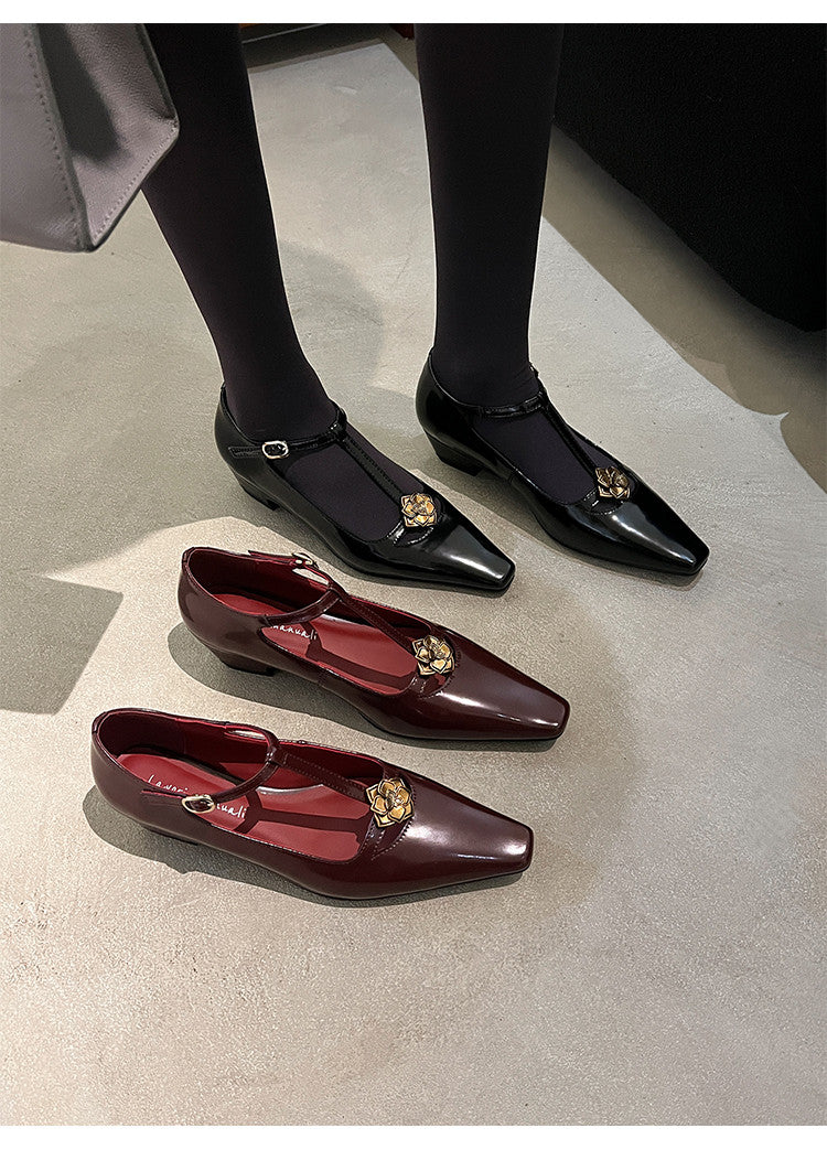 Karin Luna In Stock Spot Goods    Retro Classic Metal Camellia Irregular Heel Single Shoes
