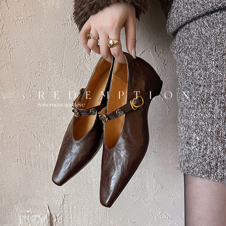 Karin Luna In Stock Spot Goods    Retro Classic Metal Camellia Irregular Heel Single Shoes