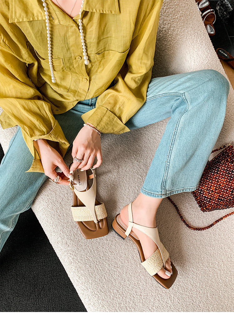Karin Luna Classic Style  In stock  Basic versatile vacation style thong sandals