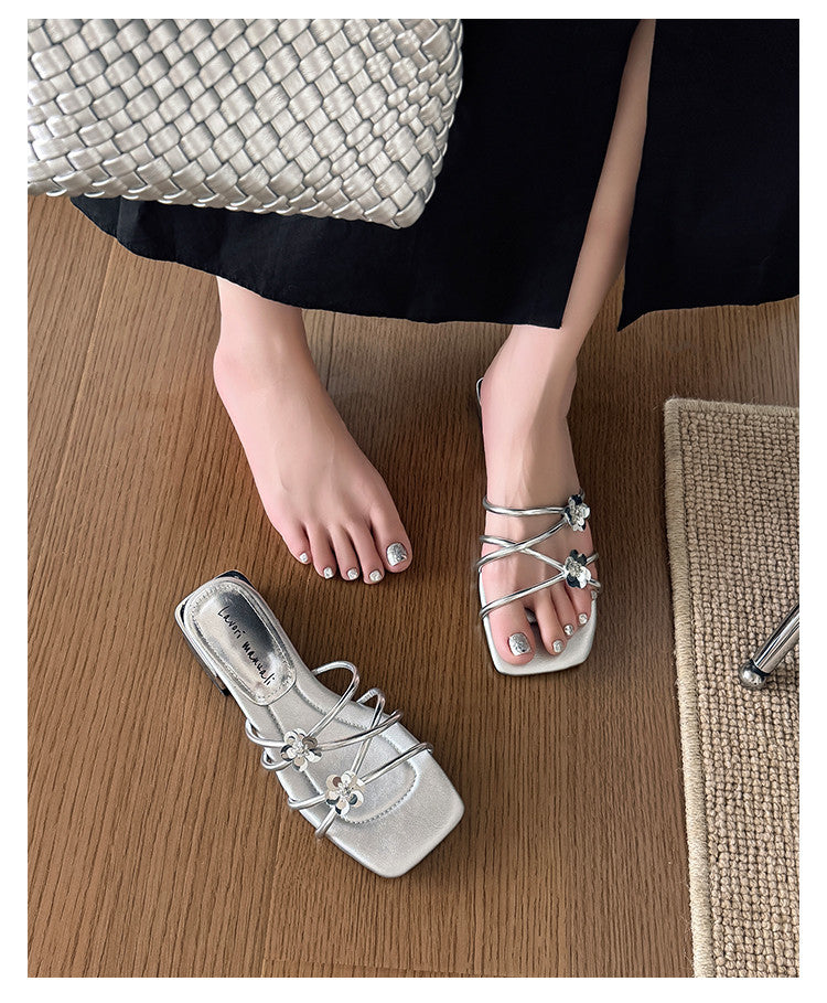 Karin Luna In Stock    Spot Goods    Square Toe One-Strap Sequin Flower Flat Slippers
