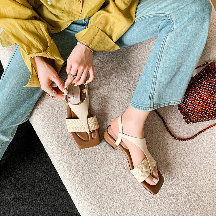 Karin Luna Classic Style  In stock  Basic versatile vacation style thong sandals