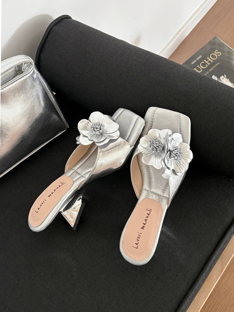 Karin Luna In Stock Spot Goods Camellia Classic style retro square toe shaped heel slippers