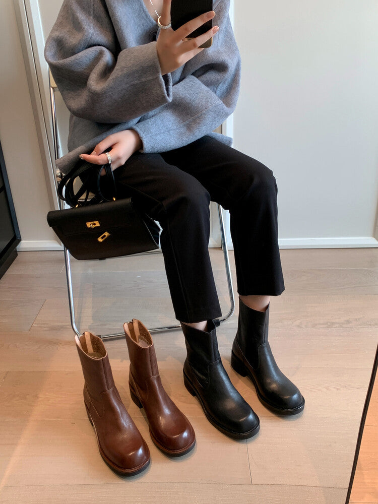 Karin Luna In Stock Spot Goods  Full-grain leather inside and out   Minimalist Texture  Round Toe Flat Bottom Basic Short Boots