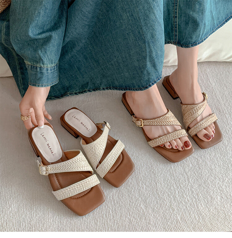 Karin Luna Full of casual charm~ Irregular Weaving Design Flat Slippers
