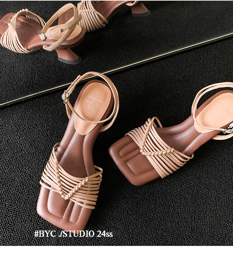 Karin Luna Hot-Selling Item Across the Internet The full image has been released  Main Push Main Push  Hand-woven Vacation Style Sandals with Built-in Flow