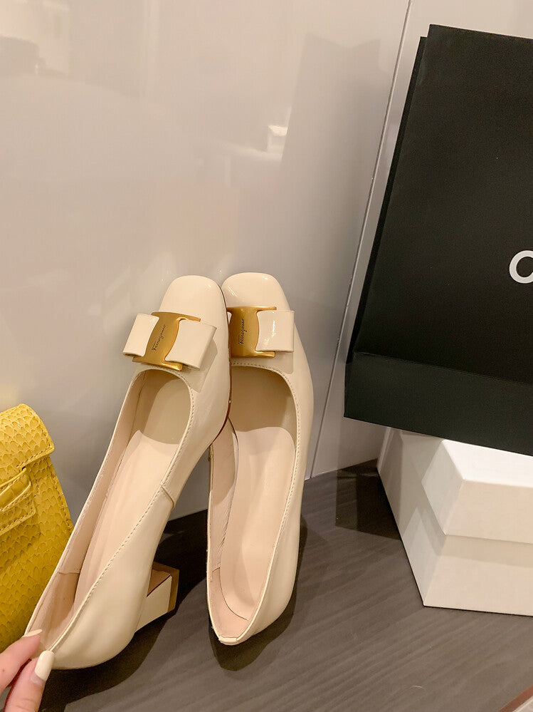Karin Luna In Stock Spot Goods Classic Bestseller Ferragamo Full Leather Inside and Out Commuting Four Seasons Can Be Worn！
