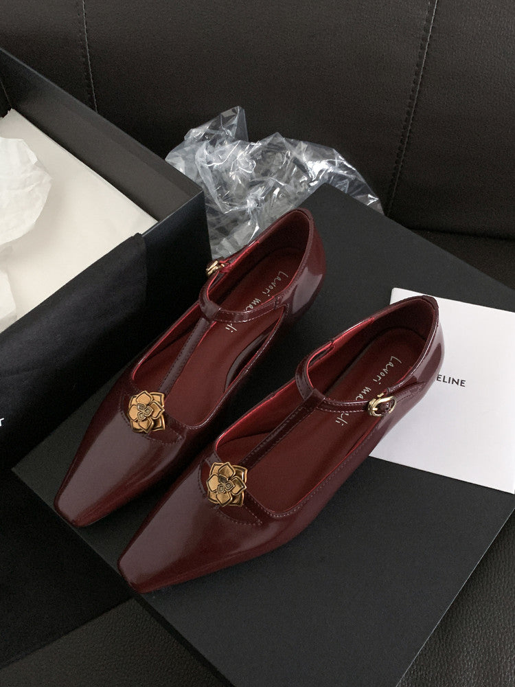 Karin Luna In Stock Spot Goods    Retro Classic Metal Camellia Irregular Heel Single Shoes