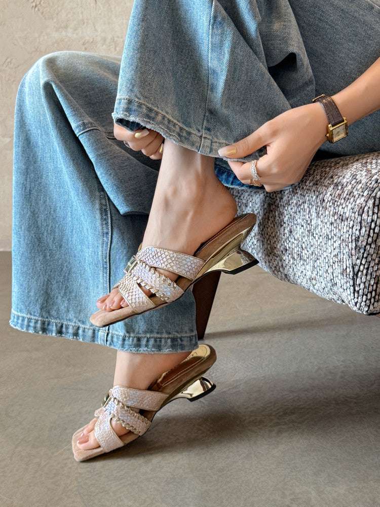 Karin Luna Fish Skin Series~ Hot-selling Square-Toe Slippers with Built-in Traffic