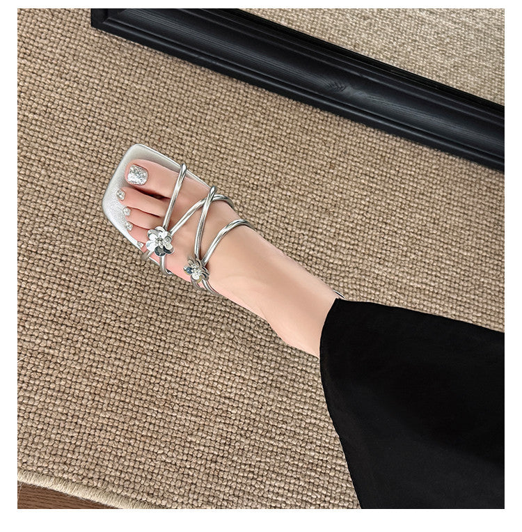 Karin Luna In Stock    Spot Goods    Square Toe One-Strap Sequin Flower Flat Slippers