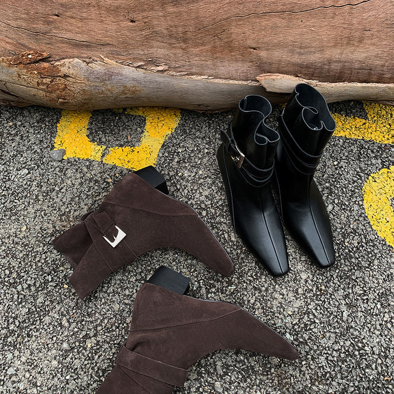 Karin Luna In Stock In Stock Hot-Selling Basic Old Money Style Retro Belt Buckle Short Boots