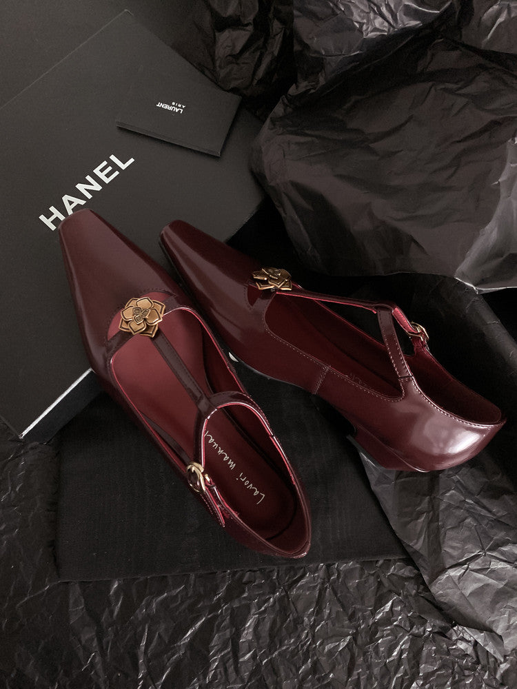 Karin Luna In Stock Spot Goods    Retro Classic Metal Camellia Irregular Heel Single Shoes